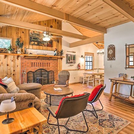 Big Bear Cabin With Deck And Hot Tub, Near Resorts! Big Bear Lake Eksteriør billede