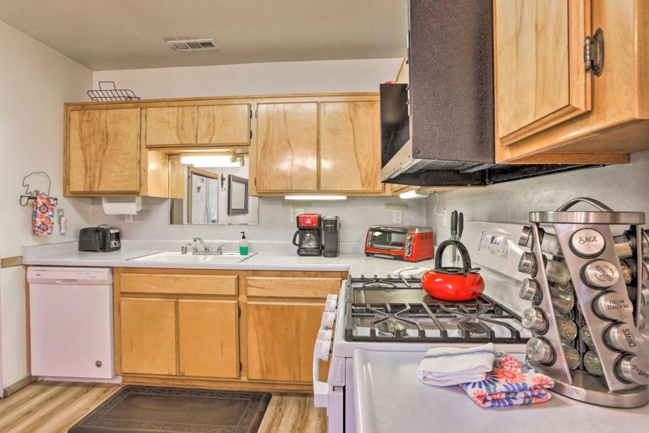 Big Bear Cabin With Deck And Hot Tub, Near Resorts! Big Bear Lake Eksteriør billede