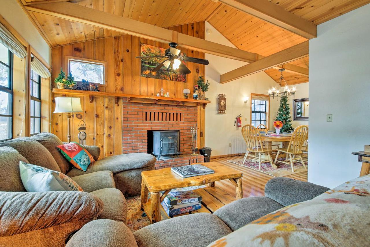 Big Bear Cabin With Deck And Hot Tub, Near Resorts! Big Bear Lake Eksteriør billede